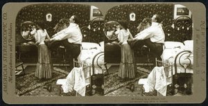 American Stereoscopic Company tarafından yayınlanan, bir kadının korse giydiğini gösteren stereoskopik kart by R.Y Young