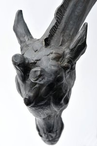 Başı Alçaltılmış Büyük Zürafa, 1909-10 modellenmiştir, 1913
