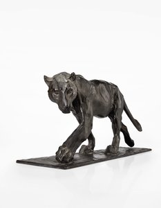 Panter yürüyüşü, arka bacağı kaldırılmış, c.1904 (patine bronz) by Rembrandt Bugatti