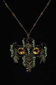 Art Nouveau: altın, topaz ve emaye kolye. Atelier rene Lalique. 1900 Parma, özel koleksiyon by Rene Jules Lalique