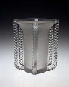"Marignane" Vazo, Tasarlanmış 11 Mayıs by Rene Jules Lalique