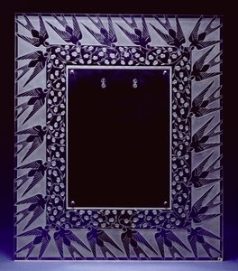 Muguet et Hirondeues Ayna Çerçevesi (cam) by Rene Jules Lalique