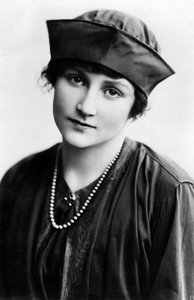 Fay Compton 1894-1978, İngiliz aktris, 20. yüzyılın başlarında.