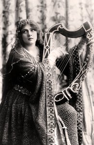 Lily Brayton 1876-1933, İngiliz aktris, 20. yüzyılın başlarında.