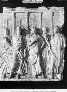 Jüpiter Tapınağı (mermer) dışında bir grup senatör (bkz. 261376 ve 261377) by Roman