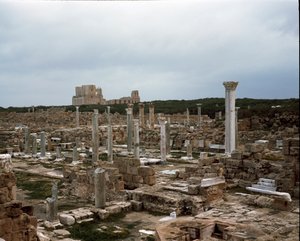 Arkeolojik alan ve Roma tiyatrosu, 2.-3. yüzyıl by Roman