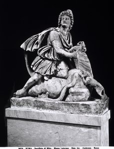 Mithras boğayı öldürürken (mermer) by Roman