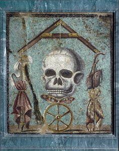 Roma Sanatı: Memento mori, Yaşam ve Ölümün sembolleri. Pompeii'den mozaik. 2. stil. Boyut 47x41 cm Ulusal Arkeoloji Müzesi, Napoli by Roman
