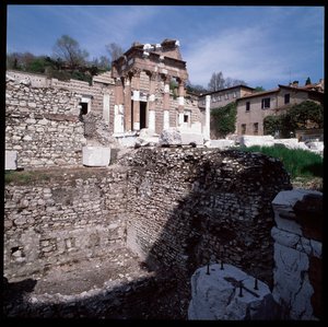 Roma sanatı: başkentin görünümü (capitolium), MS 73, Brescia, İtalya by Roman