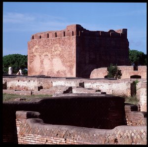 Roma sanatı: başkentin kalıntılarının görünümü, Ostia arkeolojik alanı by Roman