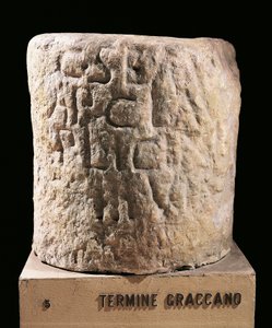 Roma uygarlığı, Gracchi yasaları tarafından atanan payları işaretleyen sınır taşı by Roman