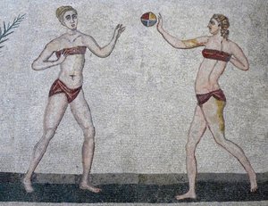 Bikinili genç kadınlar, Villa Romana del Casale, Sicilya, MS 315-350 (mozaik)