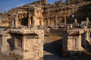 Jüpiter Heliopolitanus Tapınağı, Büyük Avlu, Yüksek İmparatorluk Dönemi (M.Ö. 27-395) by Roman Imperial Period