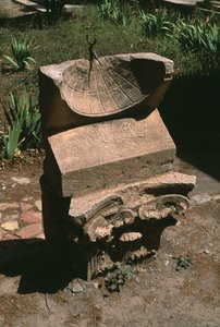 ಸನ್ಡಿಯಲ್, ಹೈ ಇಂಪೀರಿಯಲ್ ಅವಧಿ (27 BC-395 AD) ಟರ್ಕ್ by Roman Imperial Period