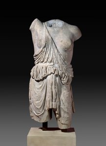 MÖ 430 dolaylarından bir Yunan bronzunun bir Amazon, Roma kopyası (mermer) by Roman Roman