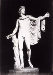 Apollo Belvedere, MÖ 4. yüzyıla ait bir Yunan orijinalinin kopyası, önceki restorasyonların kaldırılmasından önceki (mermer) by Roman Roman