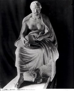 Oturan Filozof, başın Demosthenes olduğu düşünülen (MÖ 384-322) (daha sonra eklendi) villa Montalto-Negroni