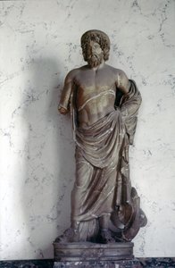 Asclepius, Roma dininde tıp tanrısı heykeli. Louvre Müzesi, Paris. by Roman Roman