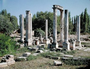 ಪ್ರೊಪೈಲಿಯಾ ಅಥವಾ ಸ್ಮಾರಕ ಗೇಟ್‌ವೇಟರ್ಕ್‌ನ ನೋಟ by Roman Roman