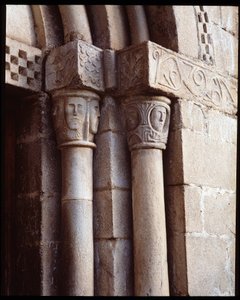 Kilisenin başkentleri by Romanesque