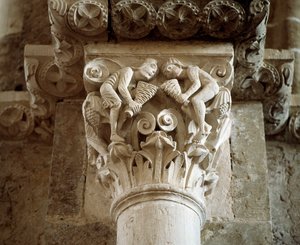 Rüzgarların Temsili (oyulmuş sermaye) by Romanesque