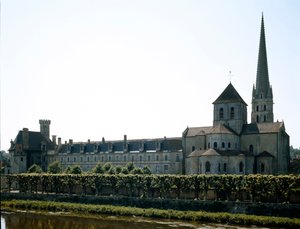 Romanesk sanat: 11. yüzyılda kurulan Saint Savin-sur-Gartempe (Saint Savin-sur-Gartempe) Bazilikası