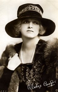 Gladys Cooper 1888-1971, İngiliz aktris, 20. yüzyılın başlarında. by Rotary Photo