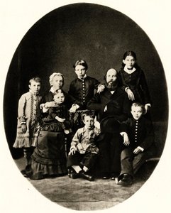 Lenin (Vladimir İlyiç Ulyanov şöyle dedi: by Russian Photographer