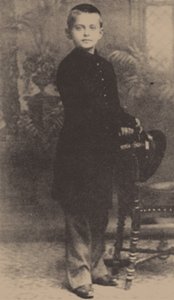 Leon Troçki 9 yaşında, 1888 by Russian Photographer