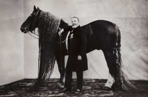 Rus sirk sanatçısı Akim Nikitin atıyla by Russian Photographer