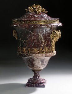 Bir çift vazo, yaklaşık 1790 by Russian School