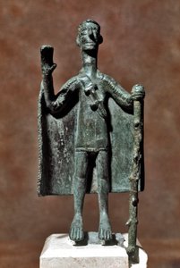 Nuragic kültürü (nuraghi) Sardunyalı: Bir baston tutan ve bir pelerinle kaplı gezgin bronz heykelciği. MÖ 8-7 yy. Cagliari, Museo Nazionale Archeologico, Sardinya, İtalya