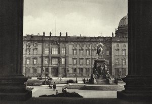 Berlin: Saray ve Lustgarten Görünümü; Kraliyet Sarayı ve Lustgarten manzarası (s/b fotoğraf) by Sasha Stone