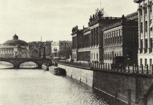 Berlin: Borse; Değişim (s/b fotoğraf) by Sasha Stone