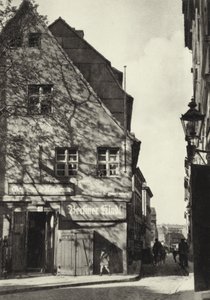 Berlin: "Fındık Ağacı" (s/b fotoğraf) by Sasha Stone