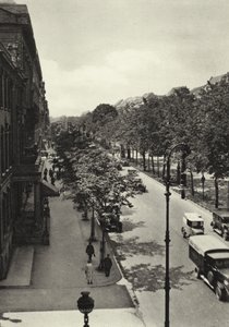 Berlin: Unter den Linden (s/b fotoğraf) by Sasha Stone