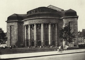 Berlin: Volksbuhne (s/b fotoğraf) by Sasha Stone