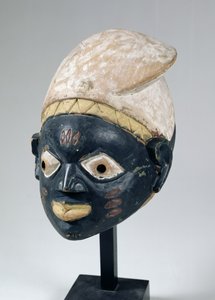 Nijerya'daki Yoruba toplumundan Gelede maskesi