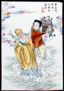 Bahar alegorisi Elinde çiçek sepeti tutan bir kadın ve spreyde yürüyen yaşlı bir adam. Anonim porselen üzerine boyama, Çin by School Chinese