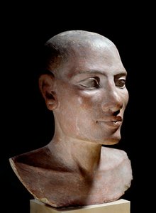 Mısır antikası: Tuz başı. Kireçtaşı heykeli, Eski İmparatorluk (MÖ 2700-2200 civarında). Paris, musee du Louvre - Mısır Antik Çağı: Genç bir erkeğin başı “Tuz” dedi, kireçtaşı boyalı, Eski Krallık (yaklaşık MÖ 2700-2200), Louvre Müzesi, Paris by School Egyptian