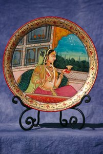 Fildişi Üzerine Minyatür Resim, İçki İçen Kadın by School Indian