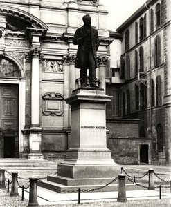 Alessandro Manzoni Anıtı (1785-1873) (bronz) (s/b fotoğraf) by School Italian