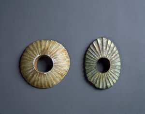 Flint armillas, Jomon dönemi MÖ 10000-300 by Japanese School