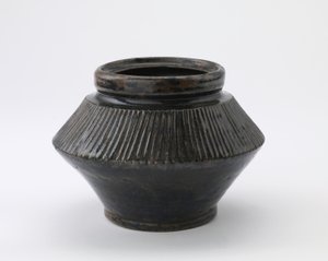 Kavanoz, Tachikui, Hyogo ili, Edo dönemi, 18. yüzyılın sonu - 19. yüzyılın ortası (seramik) by Japanese School