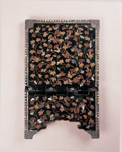 Momoyama Dönemi Hıristiyan katlanır sediri, 16. yüzyılın sonu - 17. yüzyılın başı (lak) (ayrıca bkz. 622457) by Japanese School