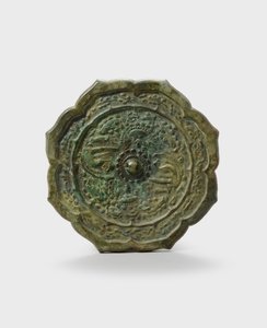Ayna (bronz) by School Korean