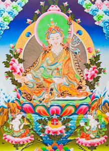 İblisler ve ruhlar üzerinde kontrol kazandığı söylenen Tibet tantrikizminin tanrılaştırılmış havarisi Padmasambhava veya guru Rimpoche'yi tasvir eden resim (kumaş üzerine guaş)