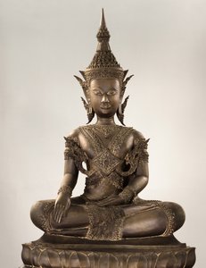 Kraliyet kıyafetleri içinde gerçek boy Buda (bronz)