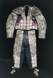 Matador ceket ve pantolon (tekstil)