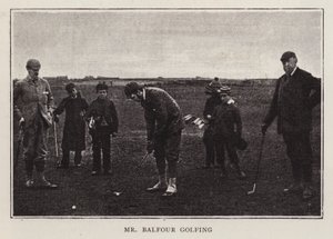 İngiliz Muhafazakar politikacı Arthur Balfour golf oynuyor (s/b fotoğraf)
